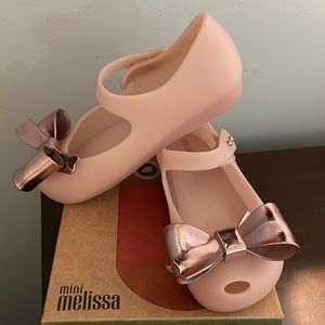 Mini Melissa, toddler size 10. Perfect Condition